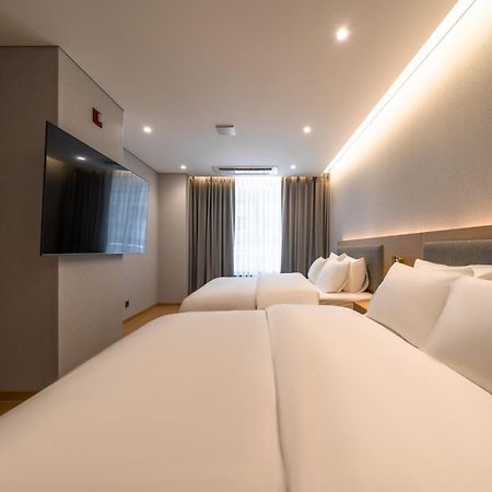 Comfort Inn Yeouido Сеул Экстерьер фото