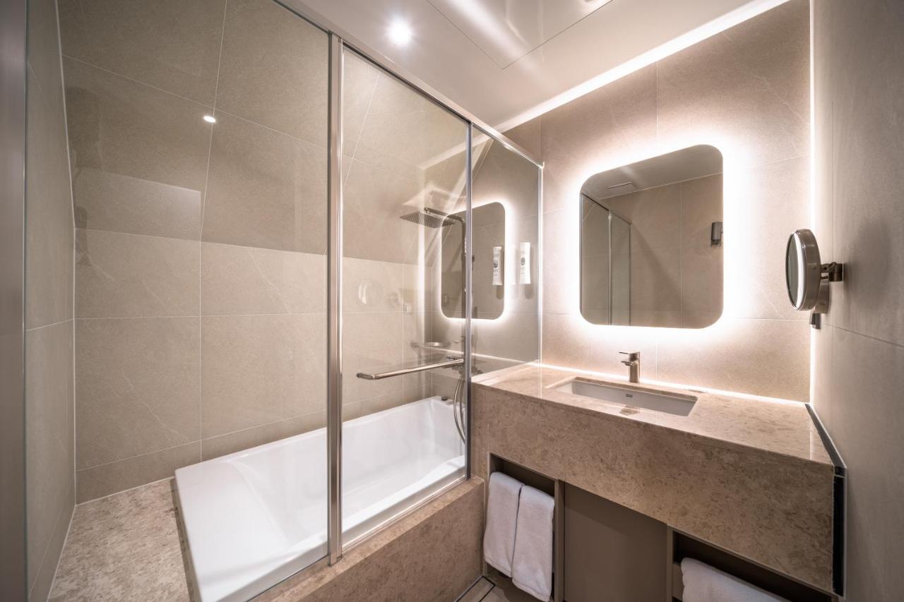 Comfort Inn Yeouido Сеул Экстерьер фото