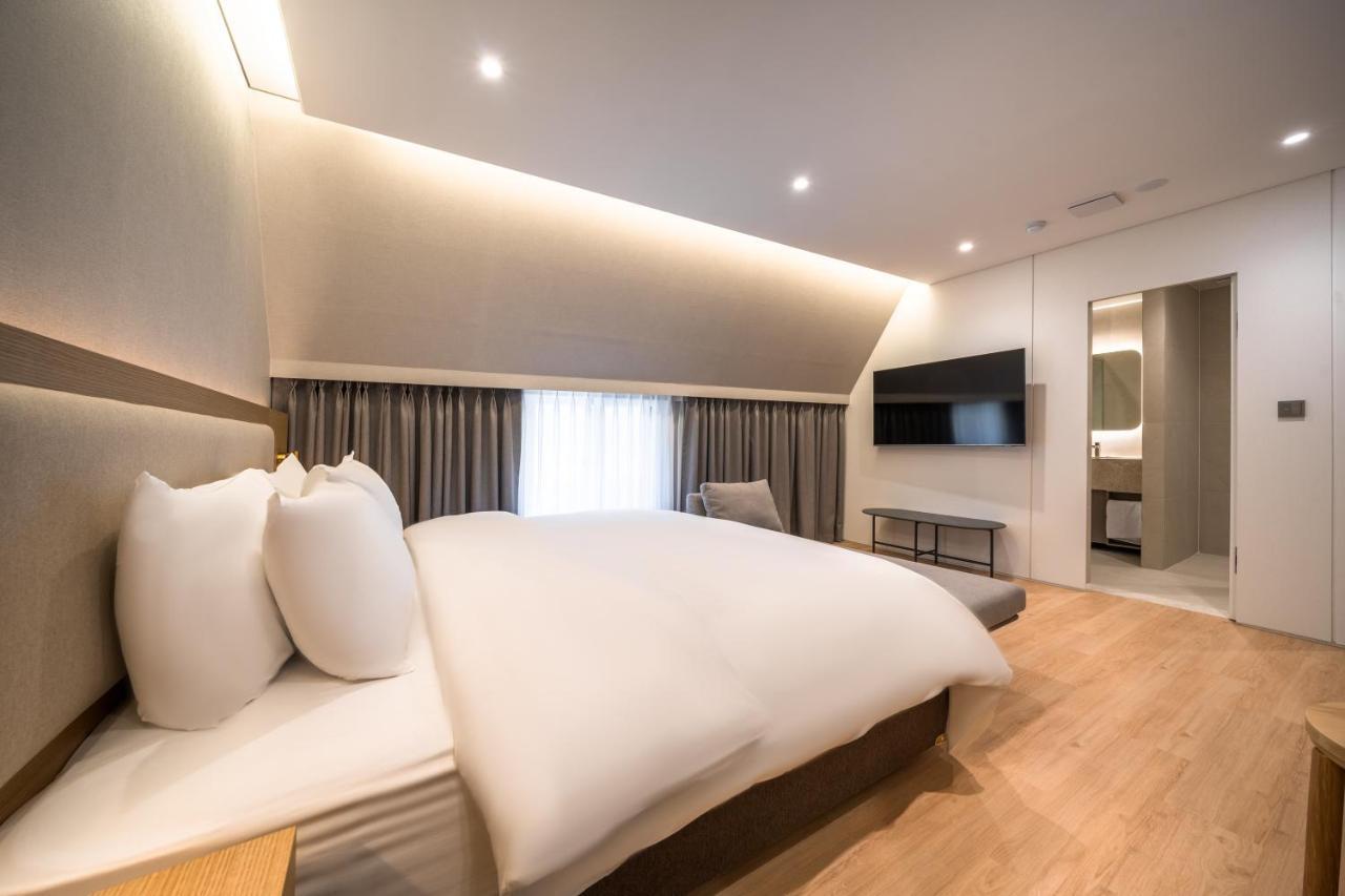 Comfort Inn Yeouido Сеул Экстерьер фото