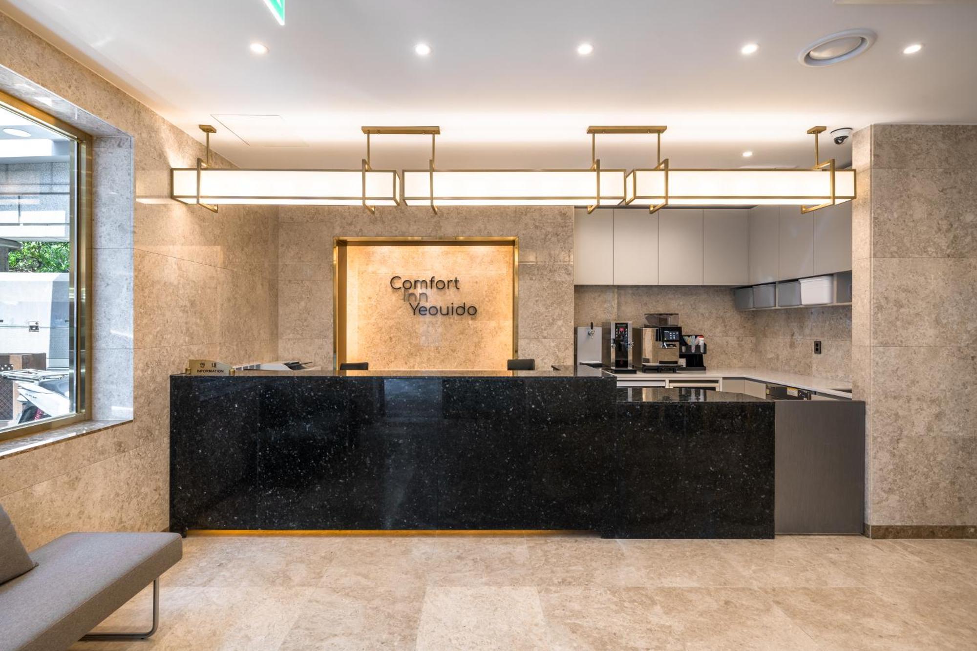 Comfort Inn Yeouido Сеул Экстерьер фото